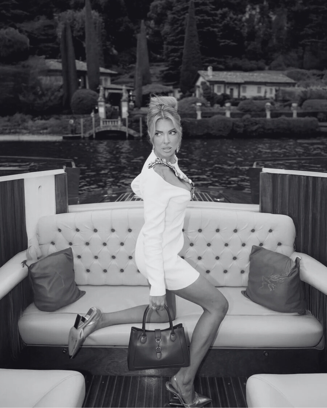 Porta Romana M Dark Chocolate