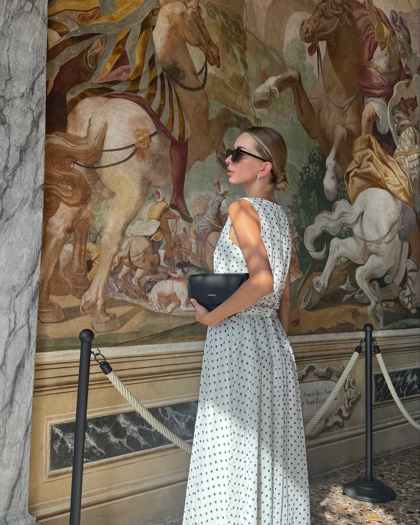 Pantheon Oculus Black (Premiera 12.07 Niedziela o 18:30)
