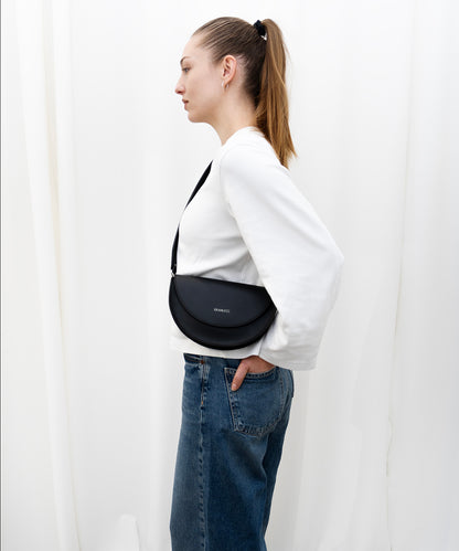 Moon Saddle Black